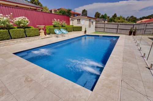 Compass Pools Australia Two Sets Of Spa Jets In This X Trainer Pool